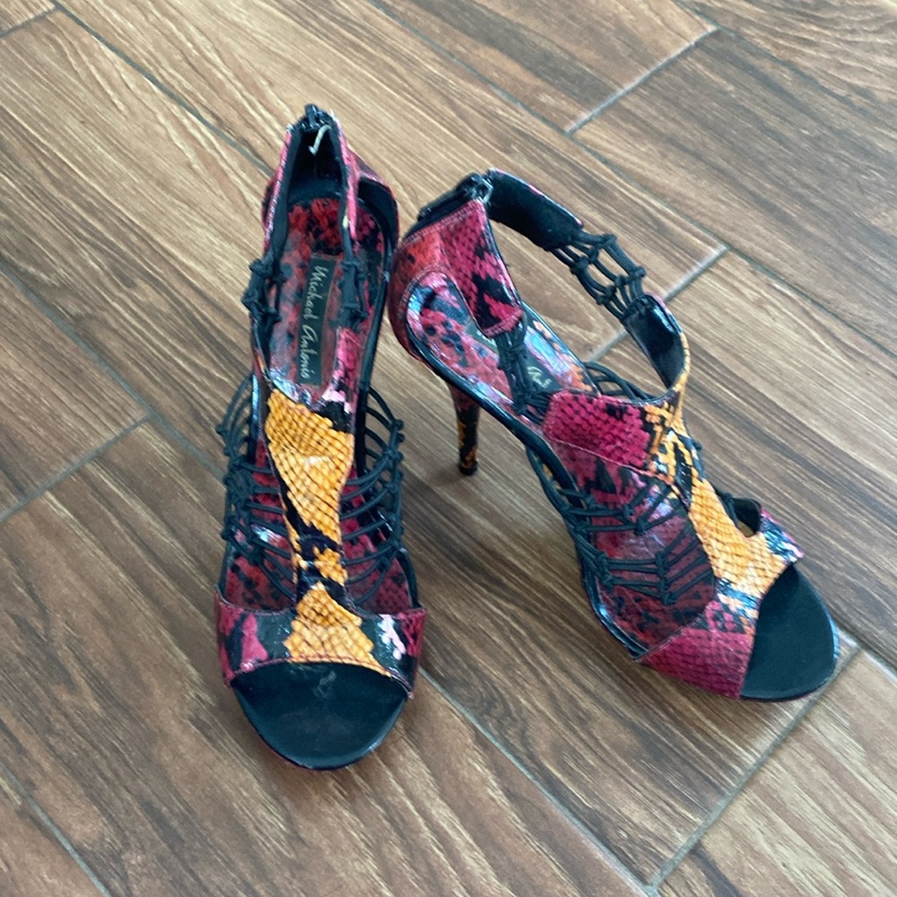 Snakeskin- pumps